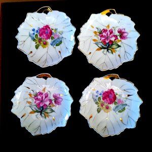 4 LOVELY JAPANESE CANDY/TRINKET DISHES IN PERFECT CONDITION WITH GOLD TRIM